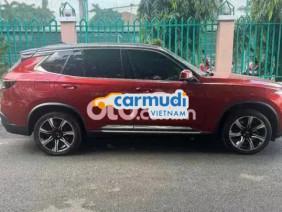 VinFast LUX SA2.0 Tiêu chuẩn 2020