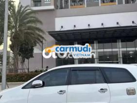 Toyota Innova 2.0J 2015