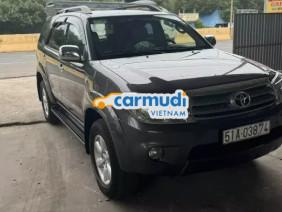 Toyota Fortuner 2011