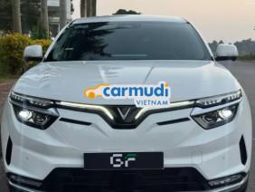 VinFast VF8 Eco 2023