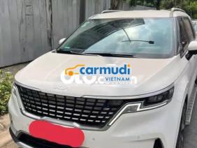 Kia Carnival 2.2D Premium 2024