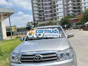 Toyota Fortuner 2010