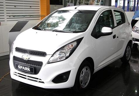 Chọn xe kinh doanh taxi Uber, Chevrolet Spark có tốt không?