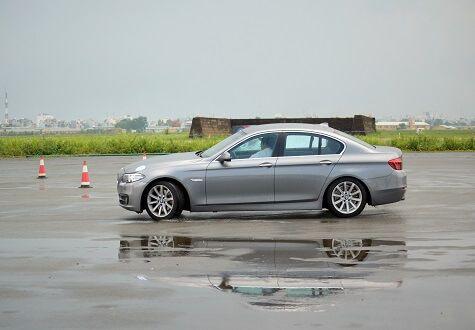 Xử lý như thế nào khi xe mất phanh?