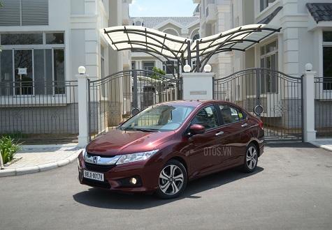 700 triệu, nên mua Honda City hay Honda Civic?