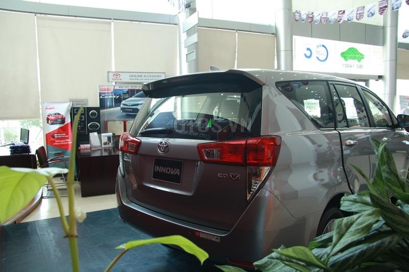 Soi chi tiết Toyota Innova 2016 tại Việt Nam