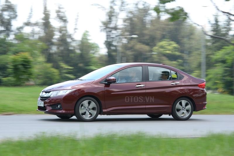 Tầm tiền dưới 700 triệu đồng, nên mua Honda City hay Kia K3?
