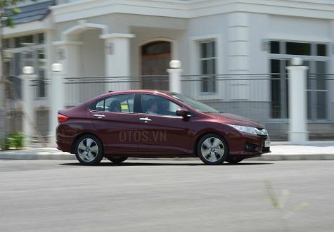 Hầu bao 500 triệu đồng có nên mua Honda City 2015?