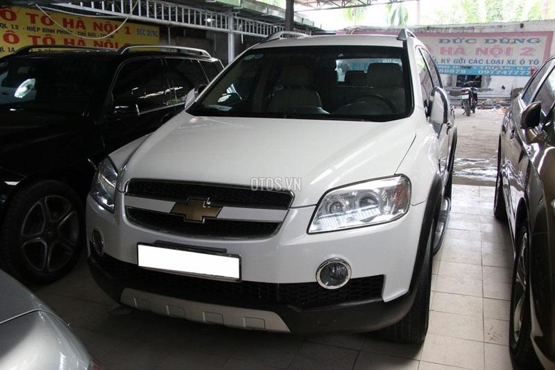 Mua ô tô cũ 400 triệu đồng, nên chọn sedan hạng C hay SUV 7 chỗ?