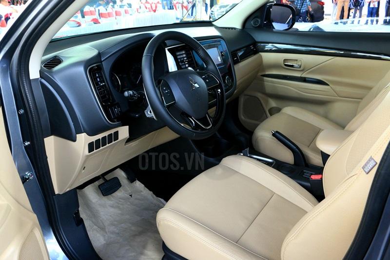 Mitsubishi Outlander 2016 - 9