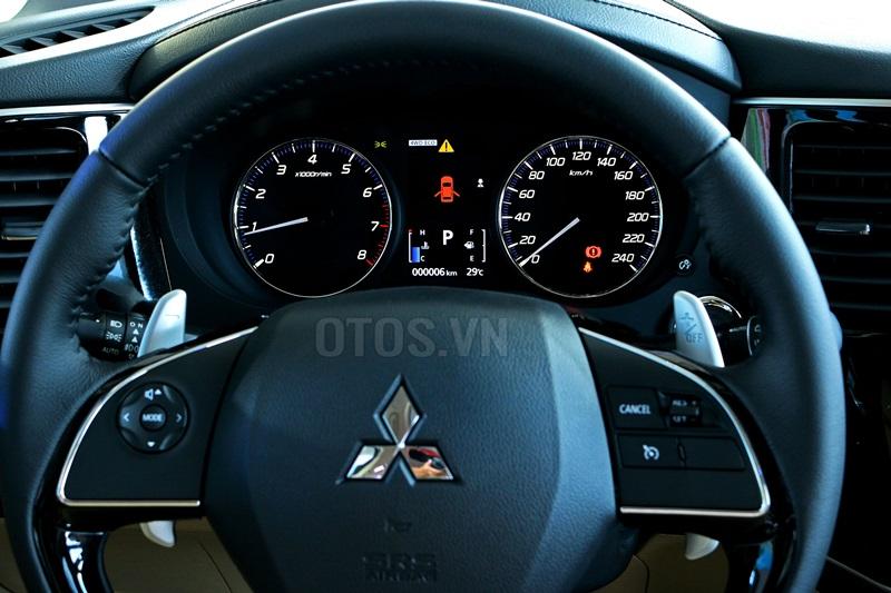 Mitsubishi Outlander 2016 - 10