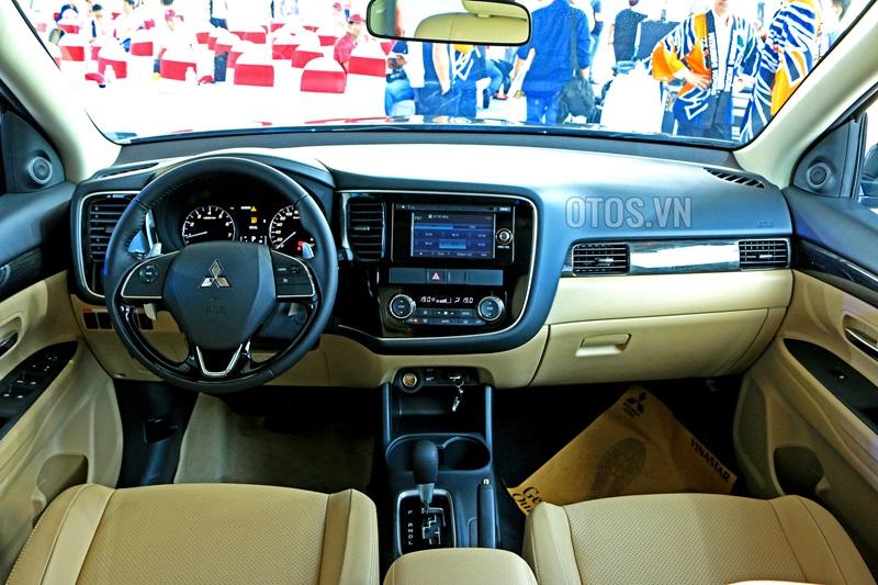 Mitsubishi Outlander 2016 - 13