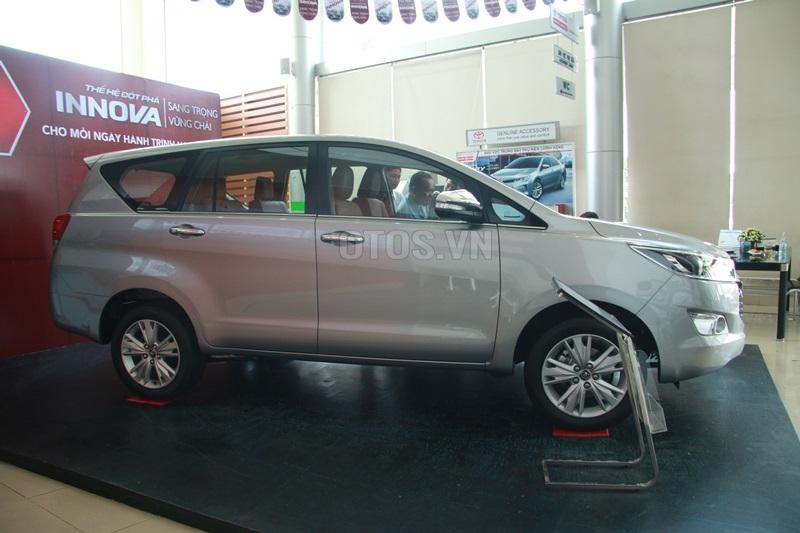 Giá xe Toyota Innova 2016 lăn bánh khoảng bao nhiêu?