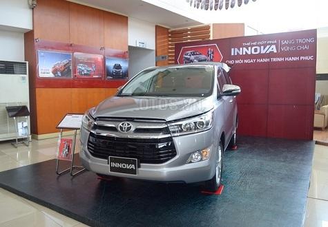 Giá xe Toyota Innova 2016 lăn bánh khoảng bao nhiêu?