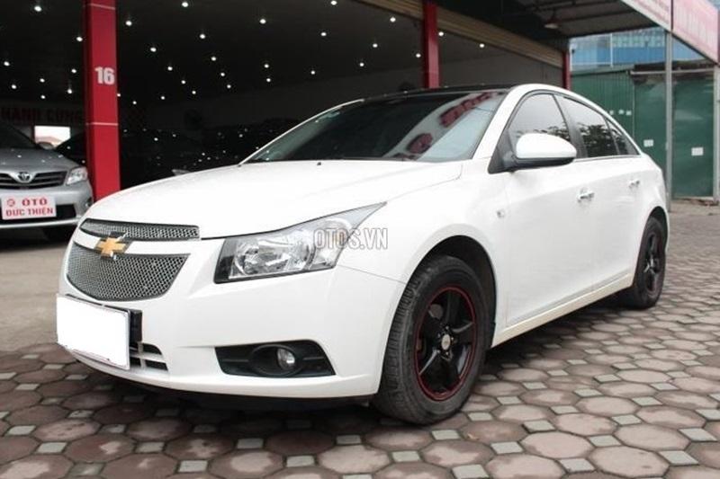Chevrolet Cruze 2010 chạy hơn 90.000km, giá 470 triệu có nên mua?