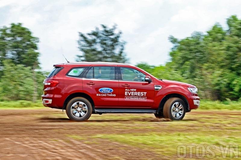 Đánh giá Ford Everest 2016: Nâng tầm đẳng cấp SUV 7 chỗ