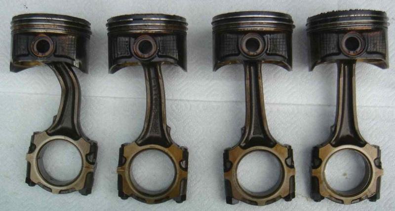 Làm thế nào để khởi động xe khi bị ngập nước, thủy kích?