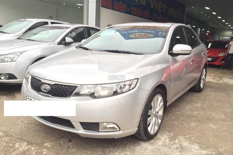 Nên mua Kia Cerato 2011 hay Honda City mới?