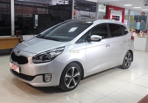 710 triệu đồng, mua xe gia đình 7 chỗ nào?