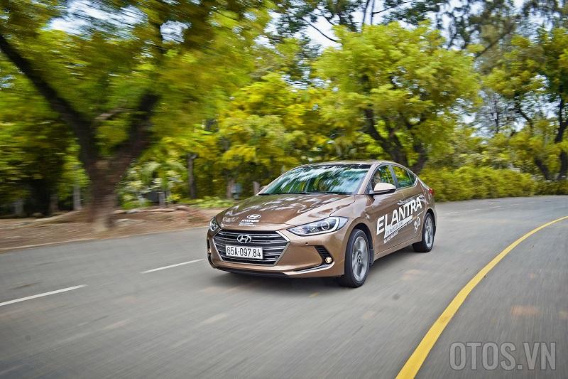 Nên mua Toyota Vios G hay Hyundai Elantra 1.6 MT?