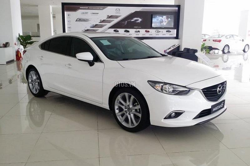 Nên mua Mazda6 2.0 AT hay Honda Civic 1.5L Turbo 2017 mới ra mắt?