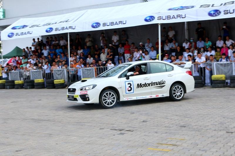 [VIMS 2016] Mãn nhãn với màn biểu diễn ô tô mạo hiểm của Russ Swift