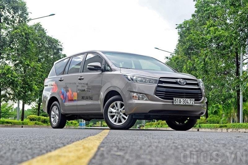 1 tỷ đồng đã tính phí lăn bánh mua được xe 7 chỗ nào