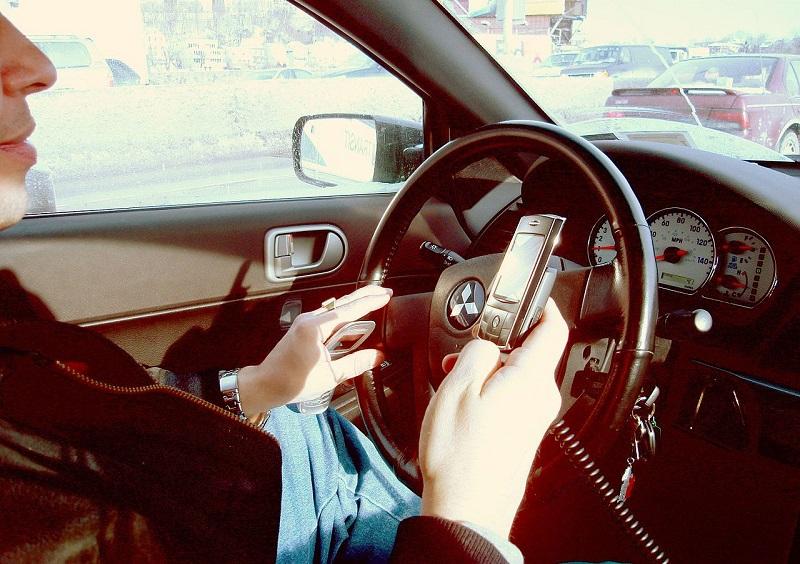 Lái xe trên đường cao tốc cần chú ý những gì