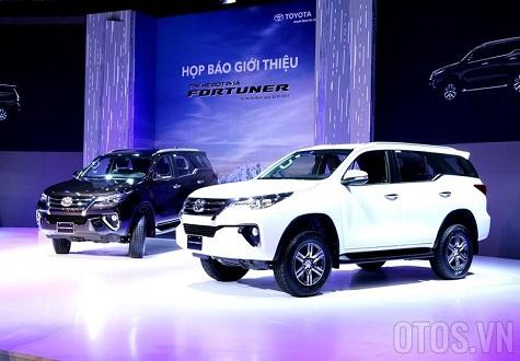 Cận cảnh màn "lột xác" của Toyota Fortuner 2017
