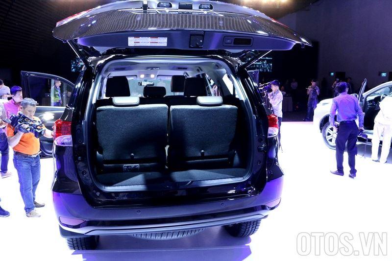 Cận cảnh màn lột xác của Toyota Fortuner 2017