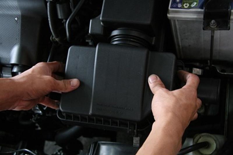 Khi nào cần thay lọc gió trên ô tô?