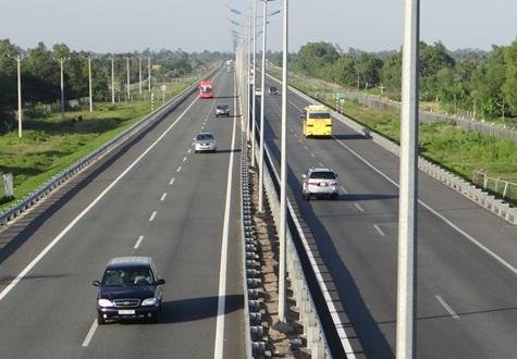 Vi phạm khi tham gia trên đường cao tốc sẽ bị phạt bao nhiêu tiền?