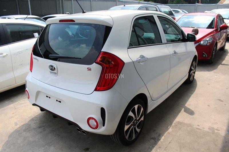 Đậu xe ngoài trời nắng và những tác hại khôn lường