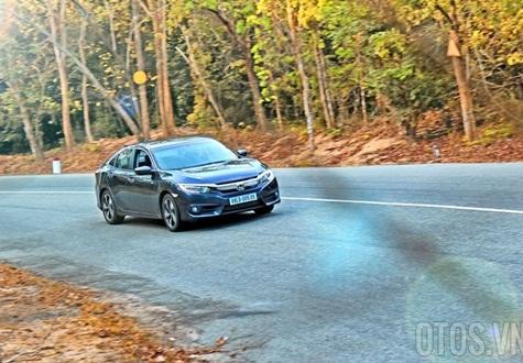 Đánh giá Honda Civic 2017: Đắt xắt ra miếng