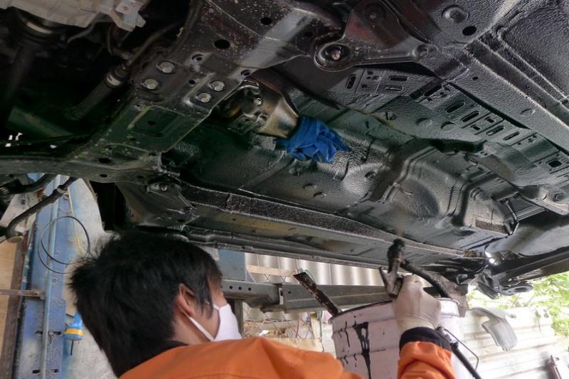 Làm gì để bảo vệ “xế yêu” mùa mưa bão?