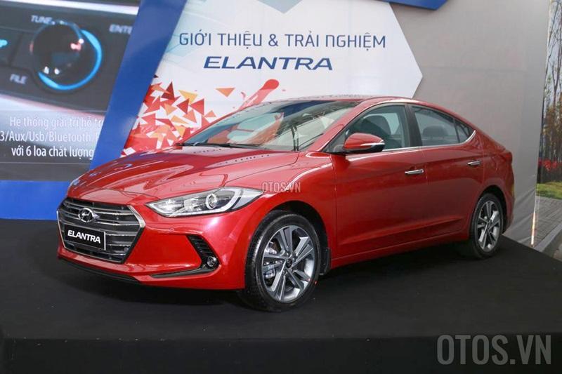 Nên mua Honda City 1.5TOP hay Hyundai Elantra 1.6MT?