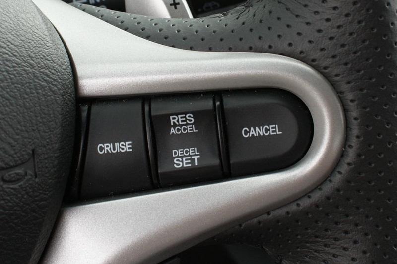 Kinh nghiệm “vàng” khi lái xe mùa mưa bão