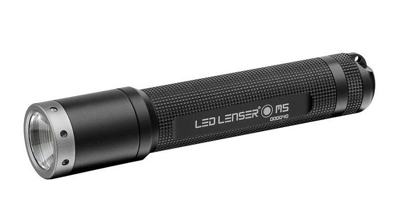 Ô tô cần trang bị những vật dụng cần thiết nào?