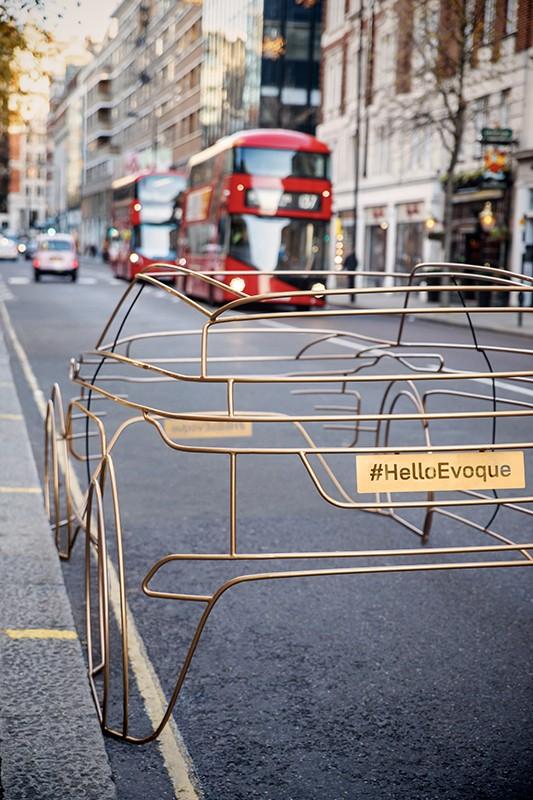 concept xe Land Rover Evoque được trưng bày tại London