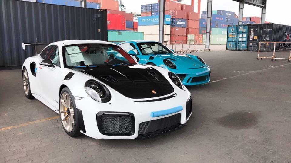  Tổng số 5 chiếc thì có đến 3 chiếc Porsche 911 GT2 RS và Porsche 911 GT3 RS | Carrmudi.vn