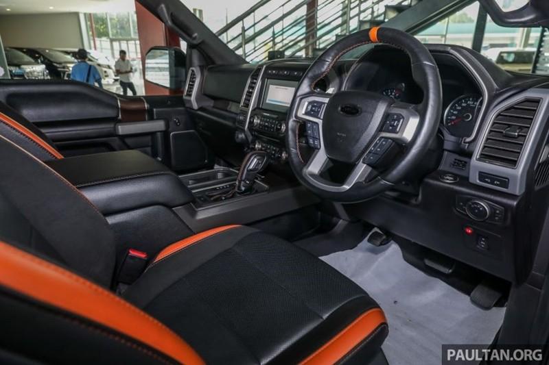 Nội thất xe Ford F-150 Raptor | Carmudi.vn