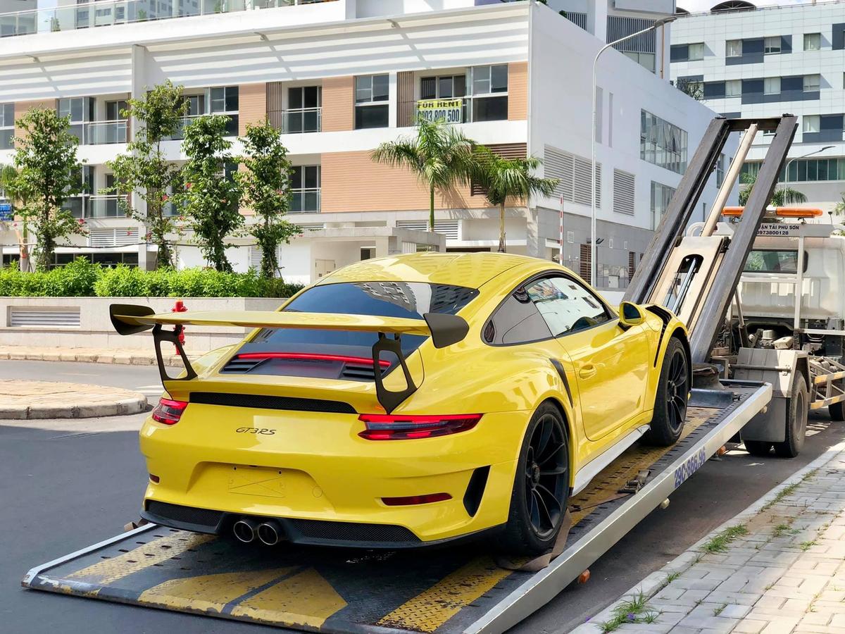  Tổng số 5 chiếc thì có đến 3 chiếc Porsche 911 GT2 RS và Porsche 911 GT3 RS | Carrmudi.vn