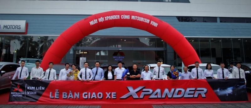 bàn giao xe Mitsubishi Xpander