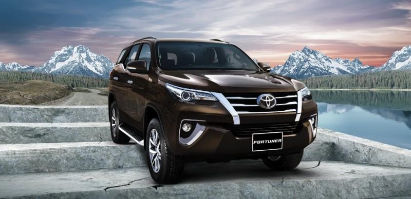 xe Toyota Fortuner 2018