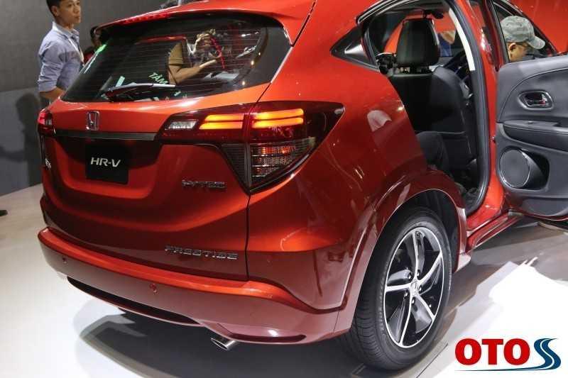 8 mẫu xe nổi bật vừa ra mắt thị trường Việt