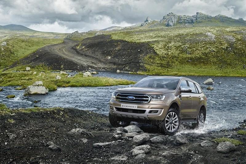 xe Ford Everest 2018