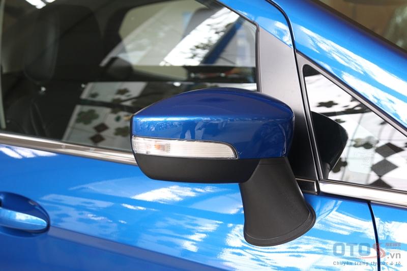 Cận cảnh phiên bản facelift Ford EcoSport 2018 mẫu Urban SUV bán chạy nhất tại Việt Nam.