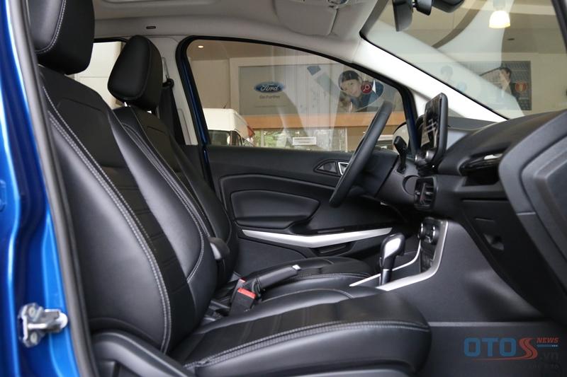 Cận cảnh phiên bản facelift Ford EcoSport 2018 mẫu Urban SUV bán chạy nhất tại Việt Nam.