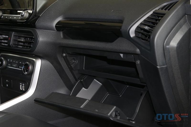 Cận cảnh phiên bản facelift Ford EcoSport 2018 mẫu Urban SUV bán chạy nhất tại Việt Nam.