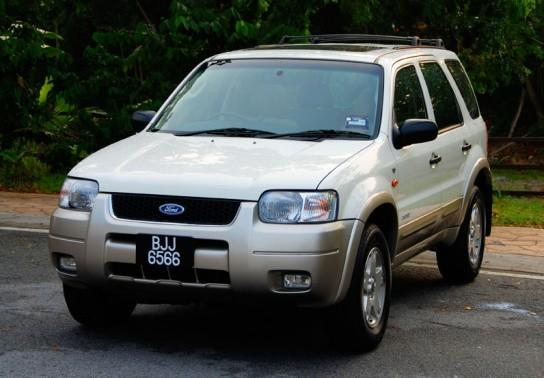 Ford Escape 3.0 200 triệu đồng có phải "xe hơi chuồng gà"?